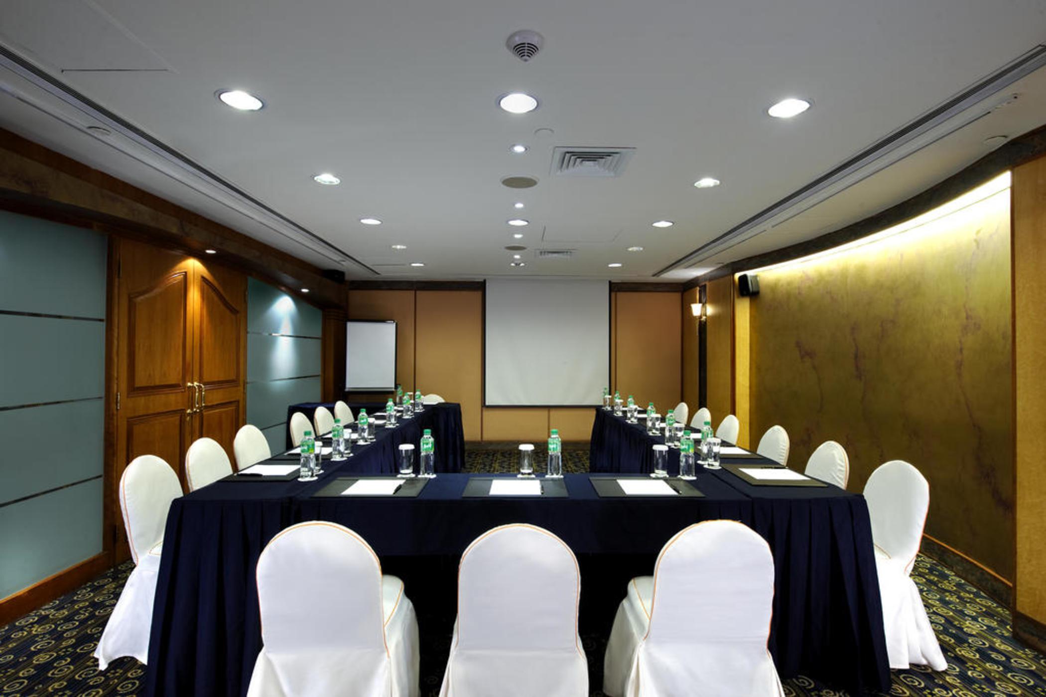 Charterhouse Causeway Bay Hotell Hongkong Exteriör bild