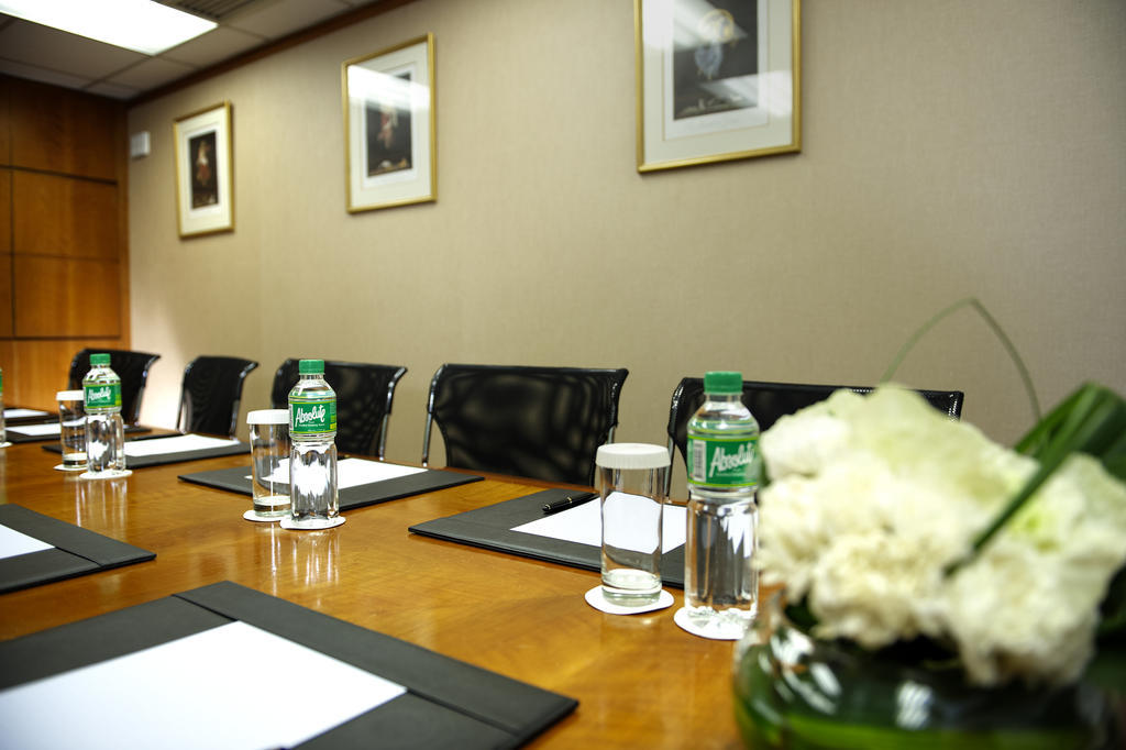 Charterhouse Causeway Bay Hotell Hongkong Exteriör bild
